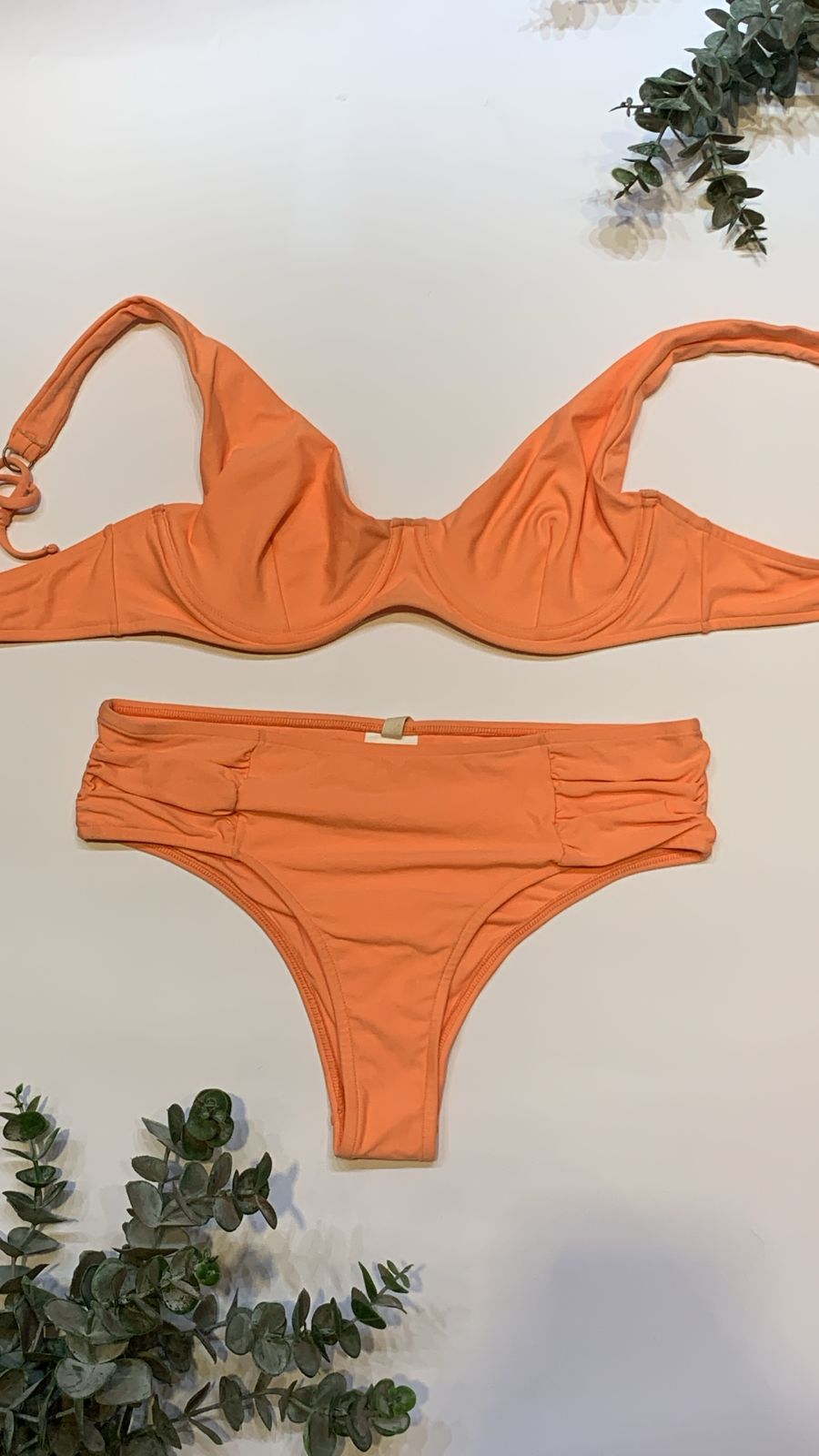 BIQUÍNI DECHELLES CORAL VIBRANTE | Conforto & Sofisticação para o Verão