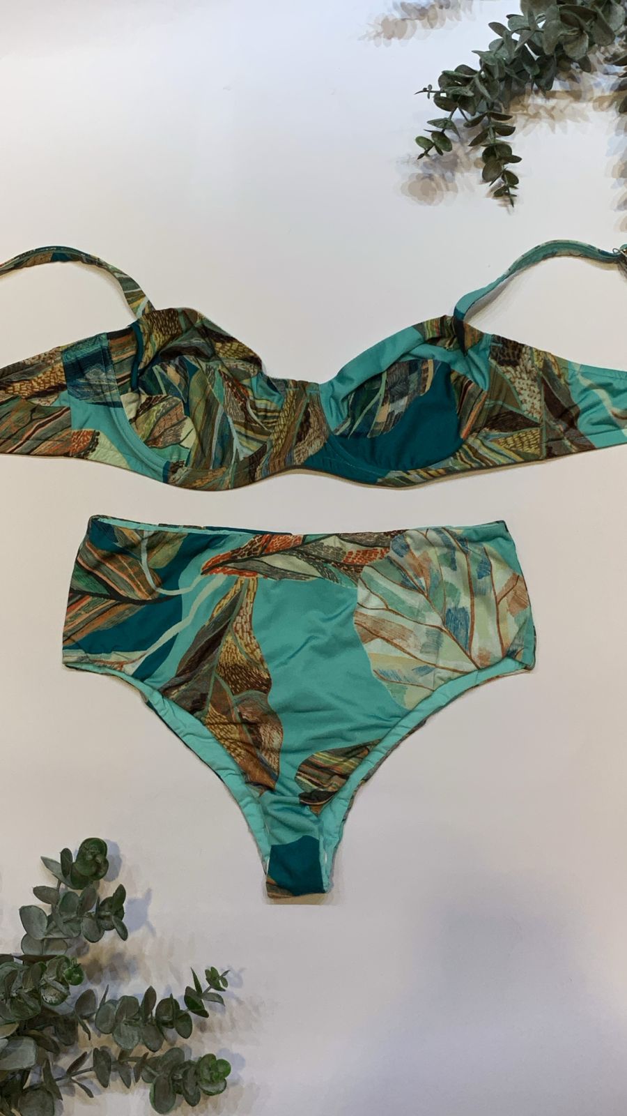 BIQUÍNI BELLES TROPICAL VERDE & TURQUESA | Sofisticação & Conforto na Medida Certa