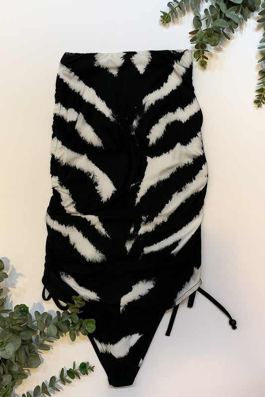 MAIÔ DECHELLES TIE-DYE P&B | Modernidade & Sofisticação Atemporal