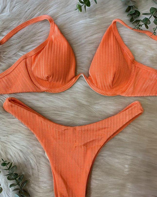 BIQUÍNI RIVANNA TEXTURIZADO CORAL | Moderno & Elegante